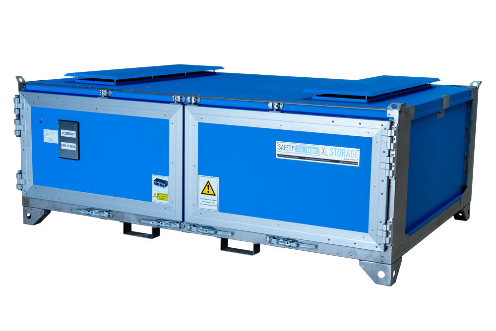 Blauer XL-Lagercontainer mit silbernen Metallrahmen und Warnhinweis vorne